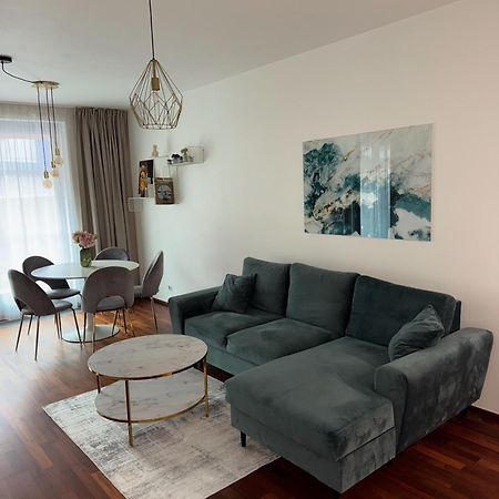 Apartman Palma - 15 Min Od Centra Prahy Prague Luaran gambar