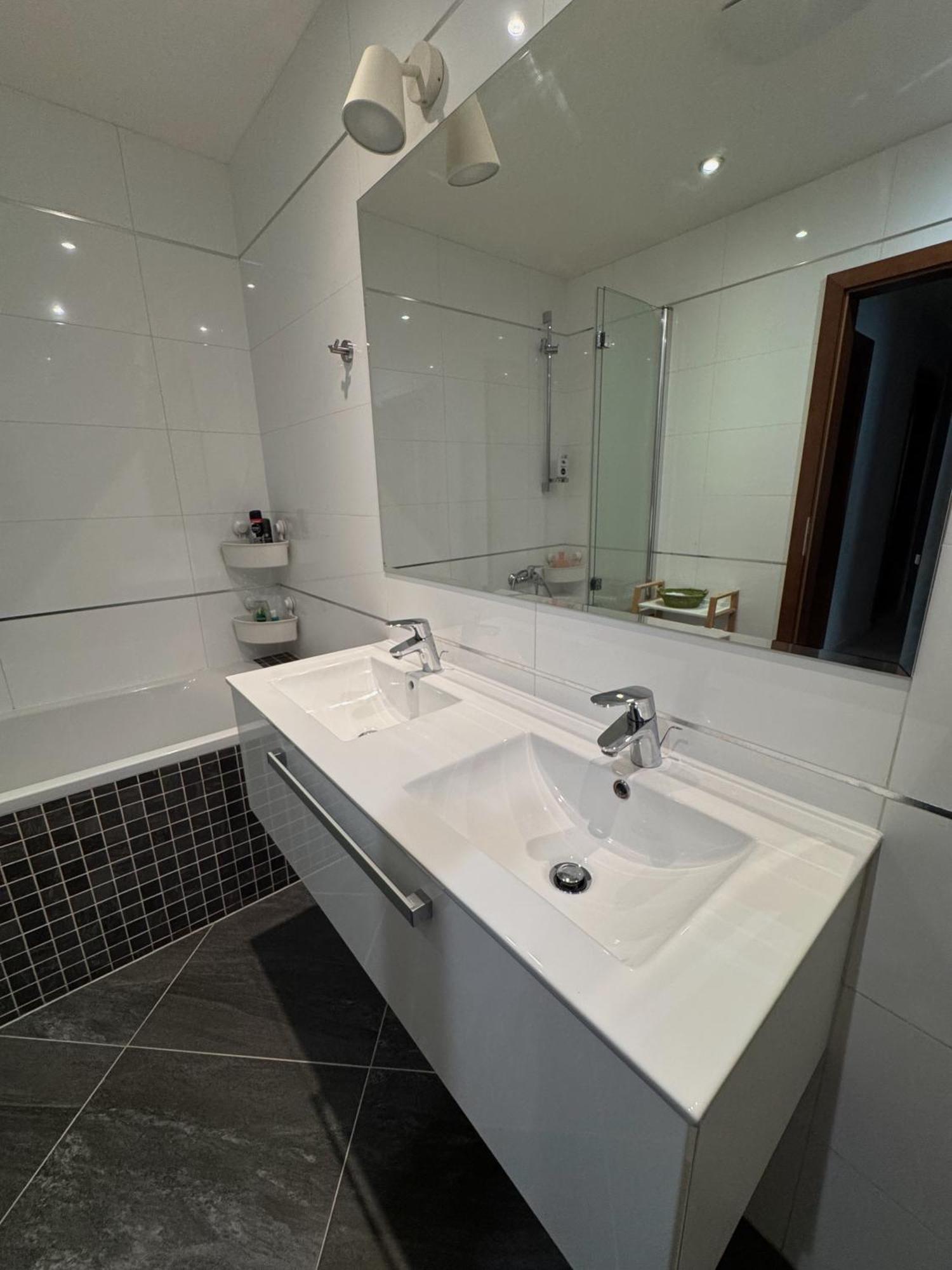 Apartman Palma - 15 Min Od Centra Prahy Prague Luaran gambar